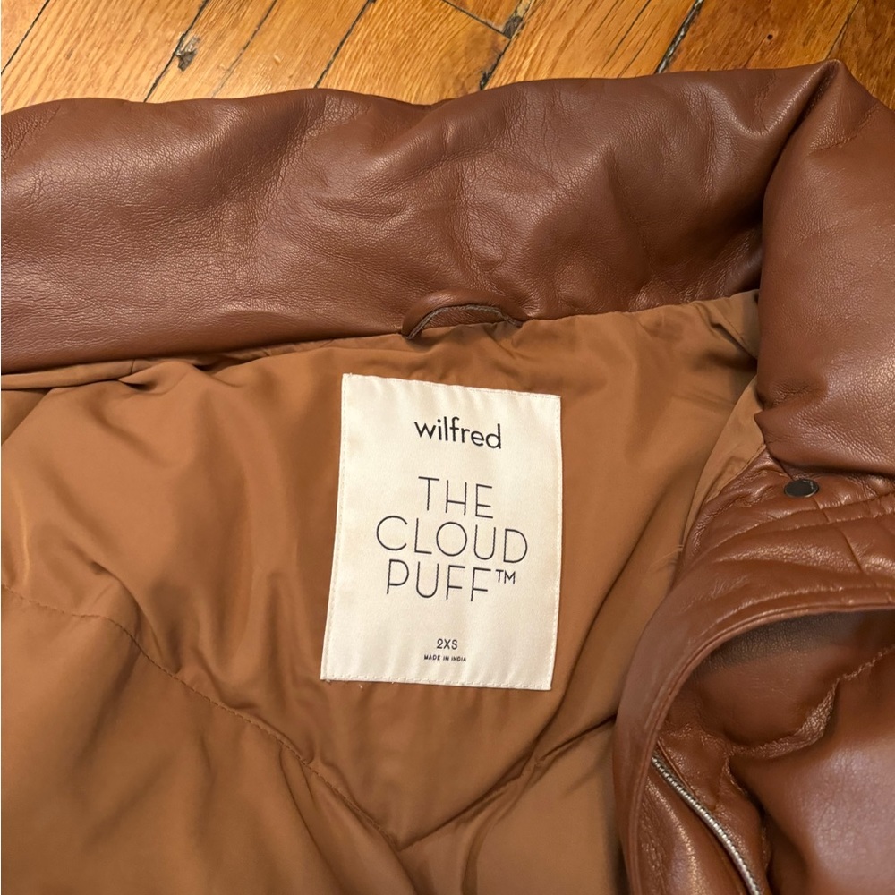 Aritzia Wilfred Cloud Puff Vegan Leather in Cognac - Picture 3 of 8